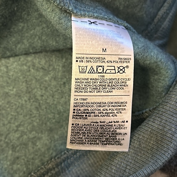 Old Navy Womens Oversized Crewneck Sweater Medium - Picture 5 of 5